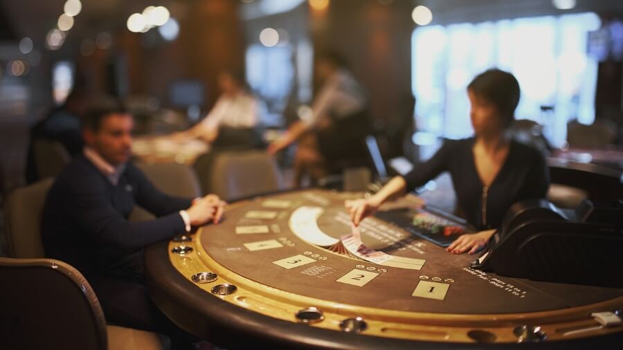 blackjack la cazino fizic 